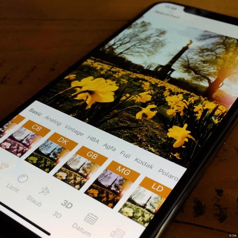 Background برنامج KUNI Cam Pro مجانا لكل الهواتف 2025 